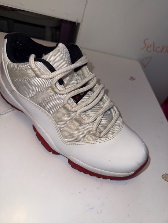 Jordan 11 low cherry bottom main image 8